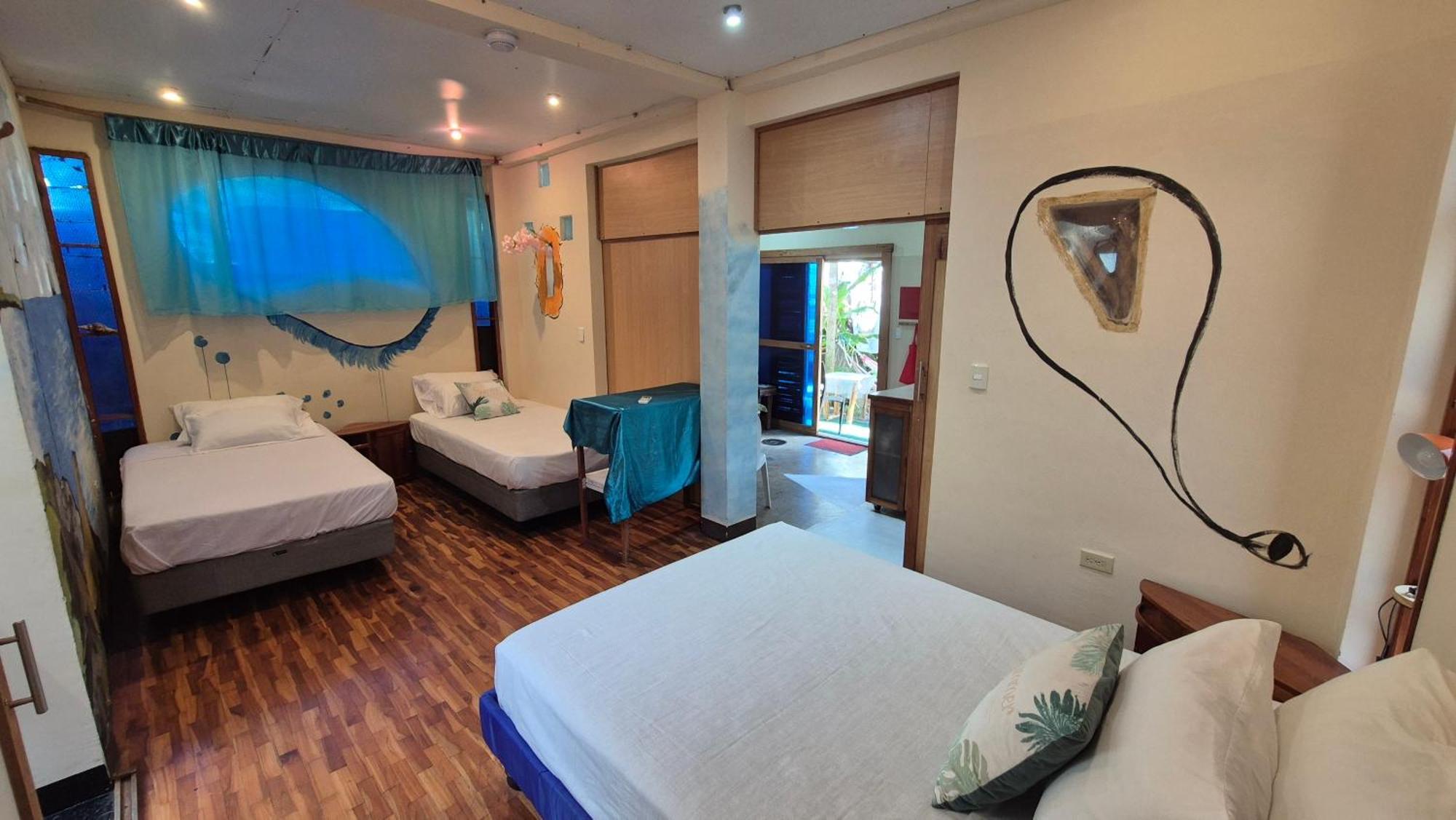 Cozy Hosting Galapagos Apartamento Puerto Ayora  Exterior foto